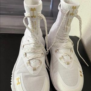 Under Armour womens highlight ace 2.0 shoe